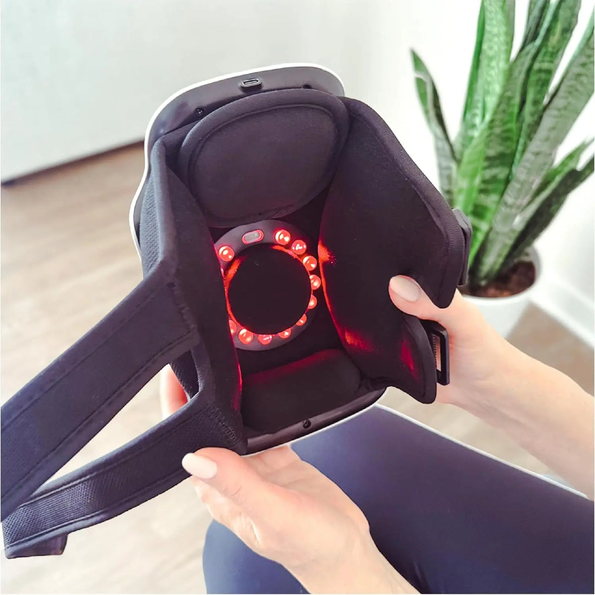 Portable 3-in-1 Cordless Knee Massage Device