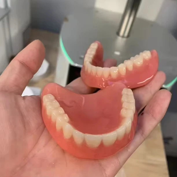 Full Mouth Denture Set with Hygiene Maintenance Kit