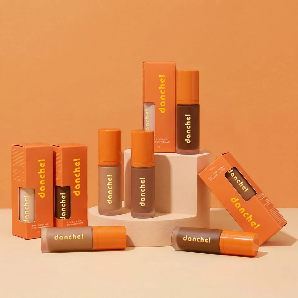 2-in-1 Velvet Matte Liquid Foundation and Concealer - 18