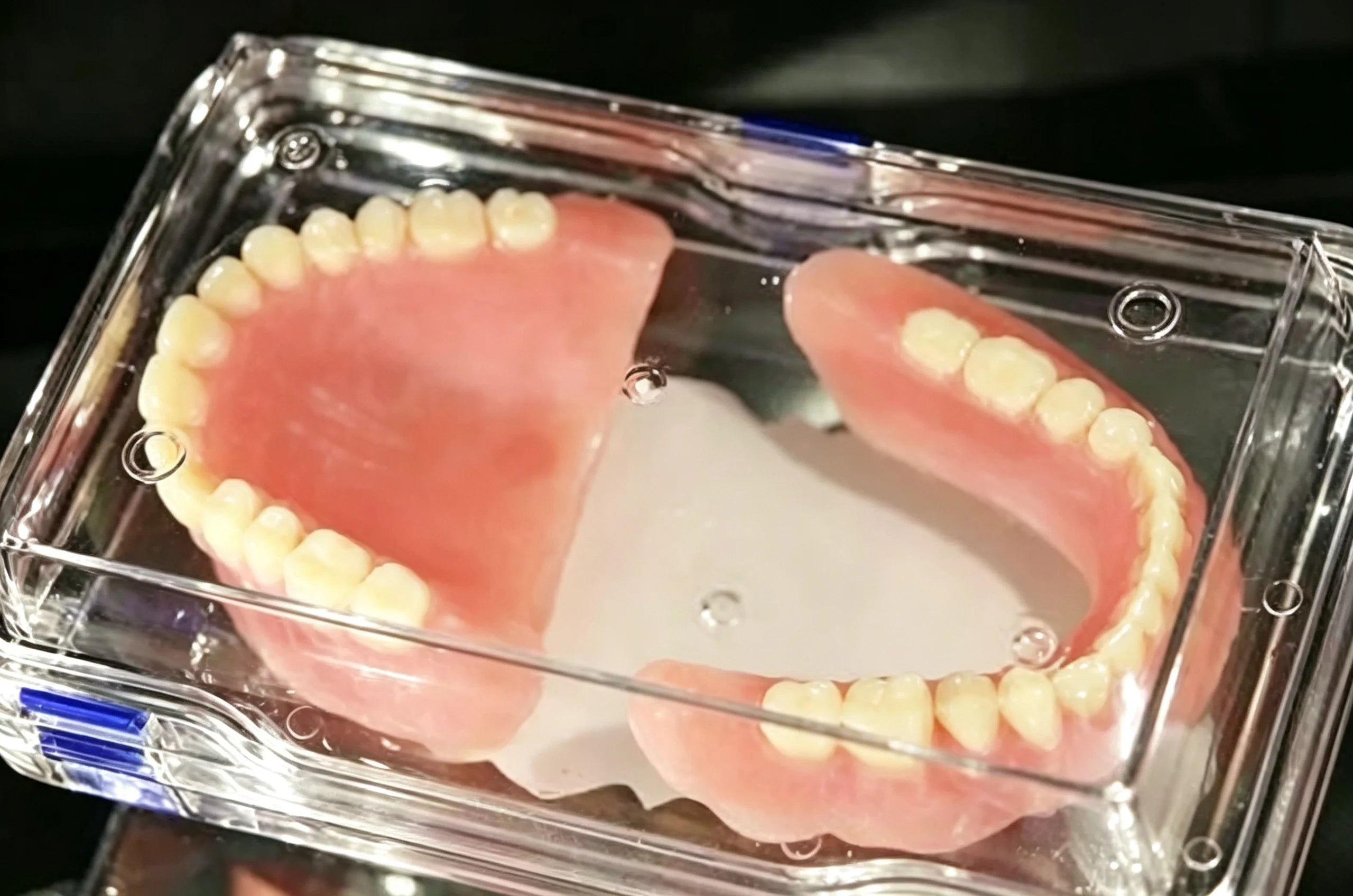 Full Mouth Silicone Dentures for Natural Smile and Oral Comfort - 1