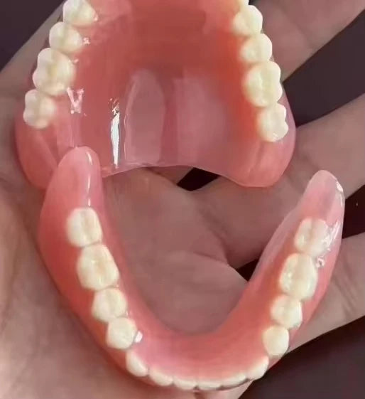 Full Arch Silicone Dentures for Natural Smile and Oral Comfort - 2
