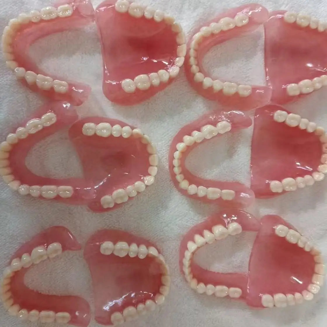Full Arch Silicone Dentures for Natural Smile and Oral Comfort - 1